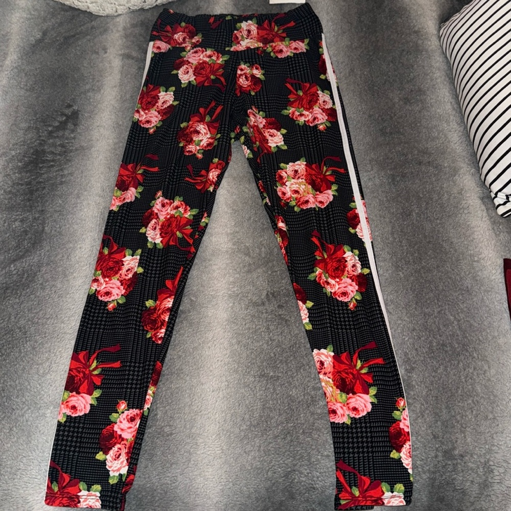 Size Fits All , Flower Leggings, 92% Polyester